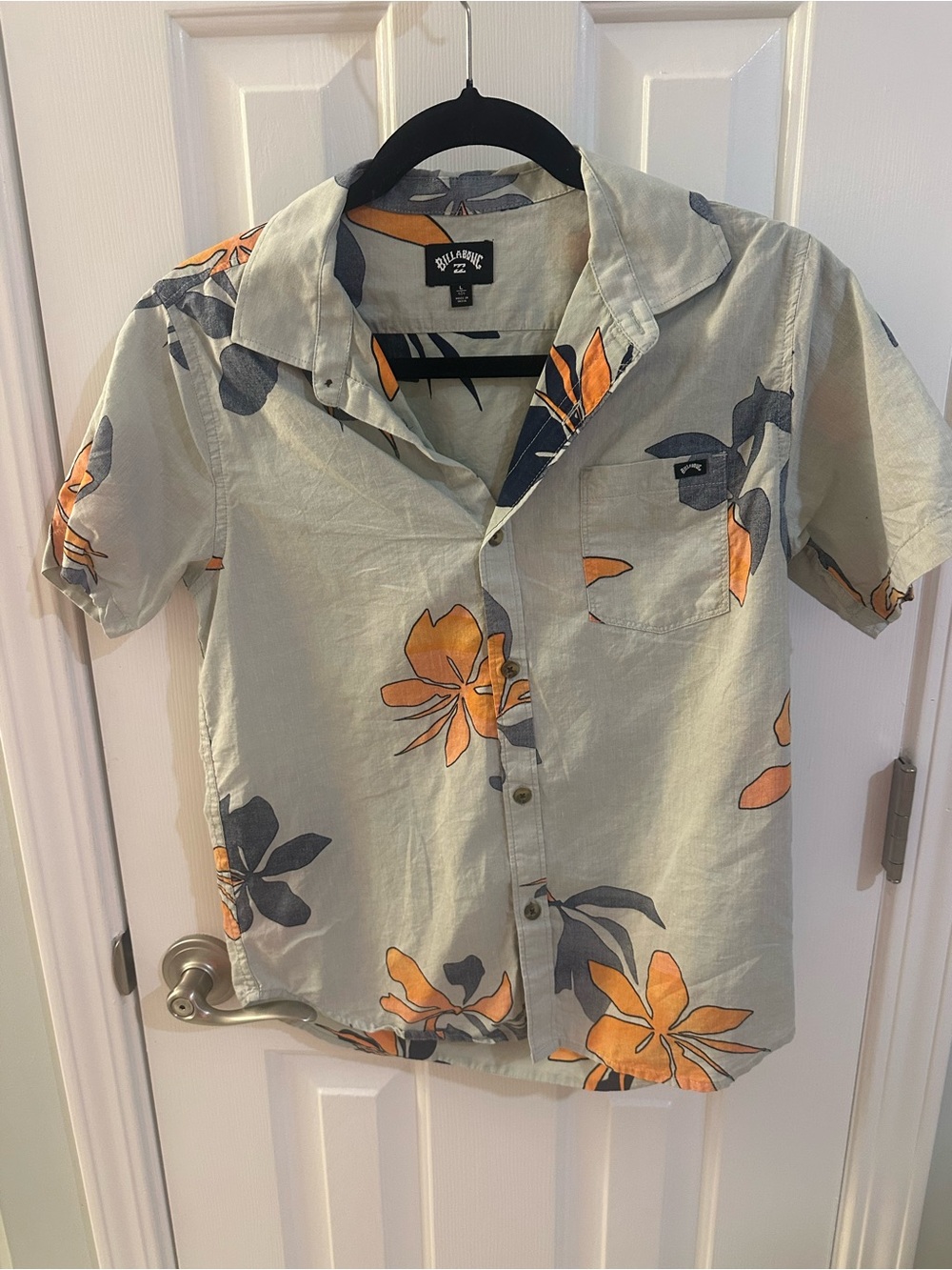 Billabong Kids Light Gray 🌺 Hawaiian Shirt with Orange & Navy Floral Print